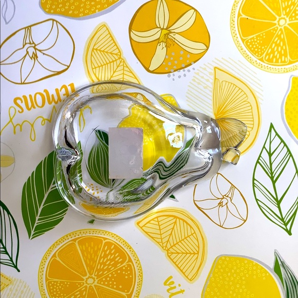 STUDI NOVA JAPAN! Small glass pear shaped dish! - Picture 2 of 3